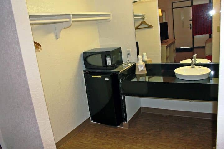 Room 14 of 21